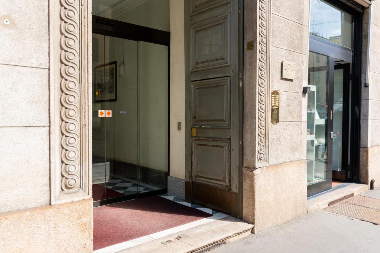5 Min Duomo Luxury Home In Brera Design District Milão Exterior foto